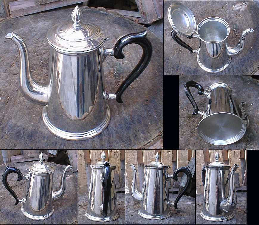 Uralte schne Kaffeekanne aus Metall mit Holzgriff - 18,00 Eur